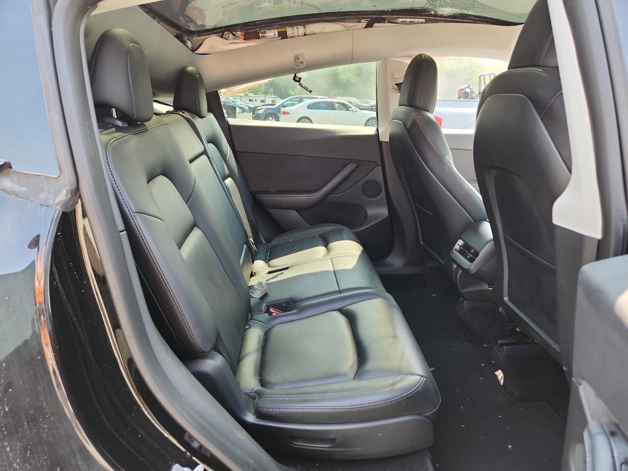 2021 Tesla Model Y VIN: 5YJYGAEE3MF299676 Lot: 67415975