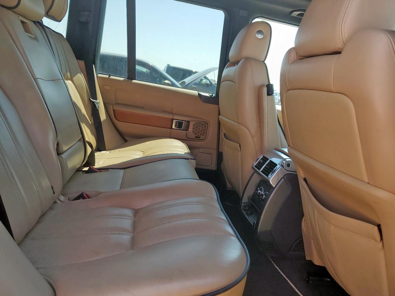 SALMF1D45BA354069 2011 Land Rover Range Rover Hse Luxury