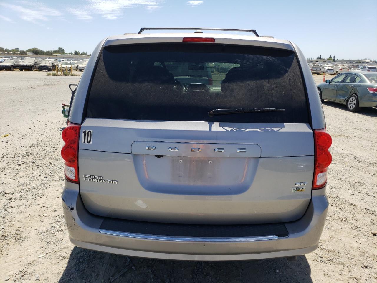 2017 Dodge Grand Caravan Sxt VIN: 2C4RDGCG9HR828353 Lot: 68910615