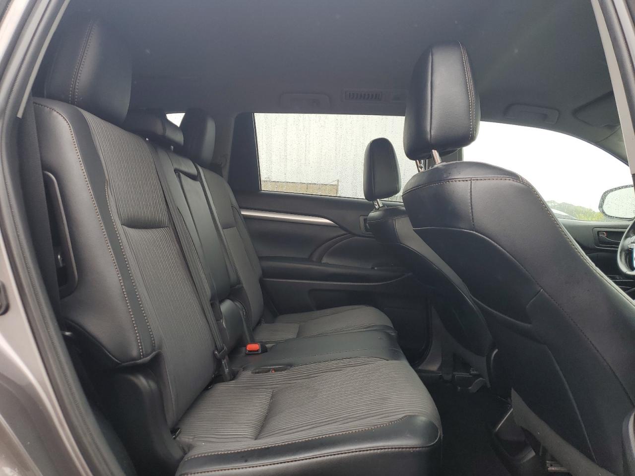 2019 Toyota Highlander Le VIN: 5TDBZRFH2KS705012 Lot: 69036525