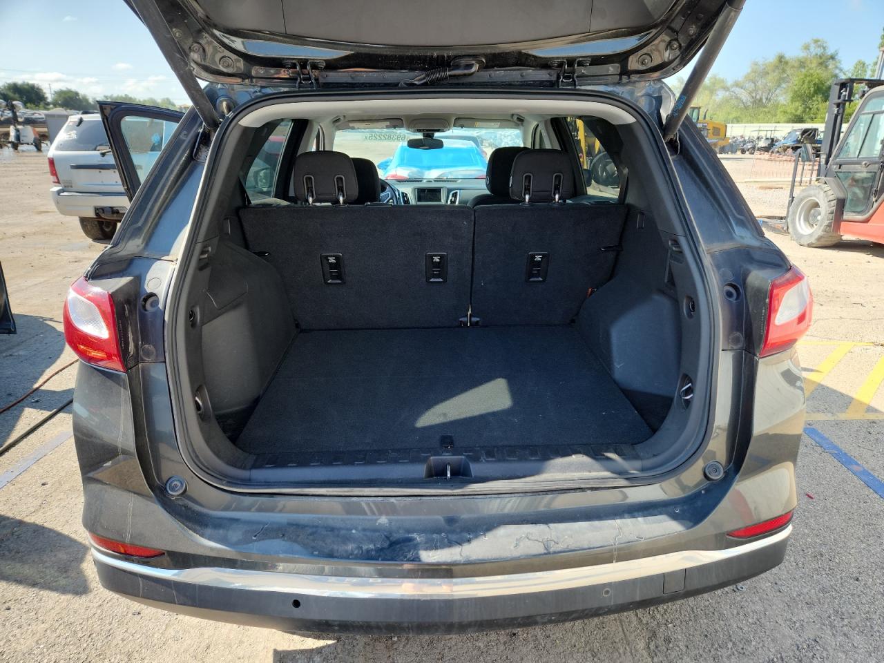 2019 Chevrolet Equinox Lt VIN: 3GNAXUEV5KS546470 Lot: 69382225