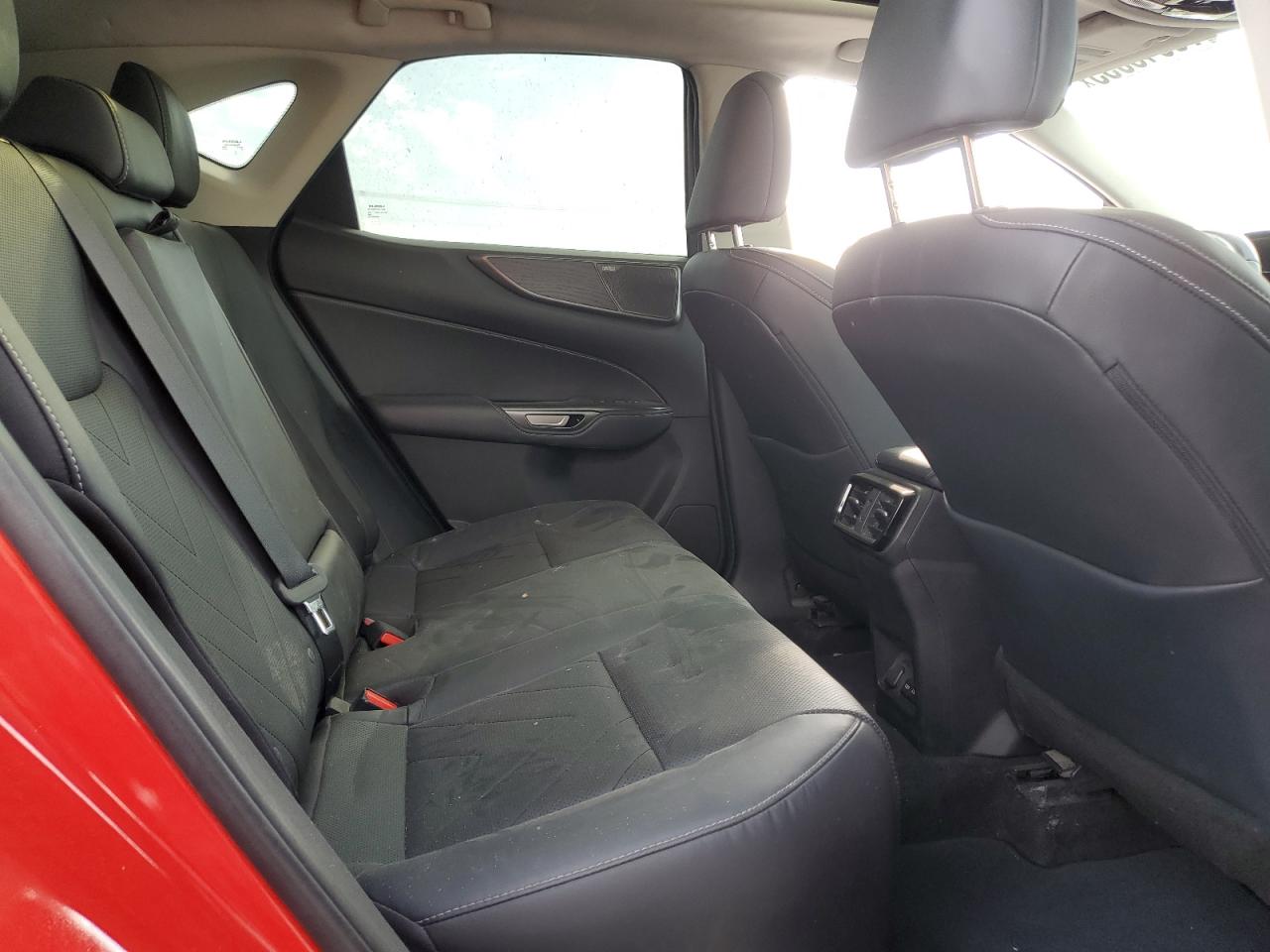 2024 Lexus Nx 350 Luxury VIN: 2T2HGCEZ2RC039355 Lot: 70045055