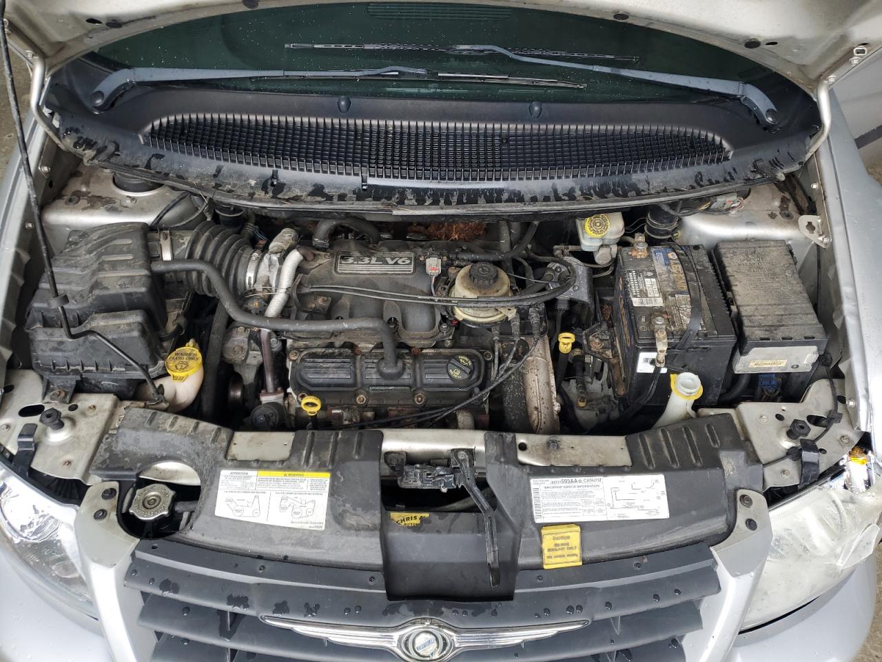 2006 Chrysler Town & Country VIN: 1A4GP45RX6B645058 Lot: 69378065