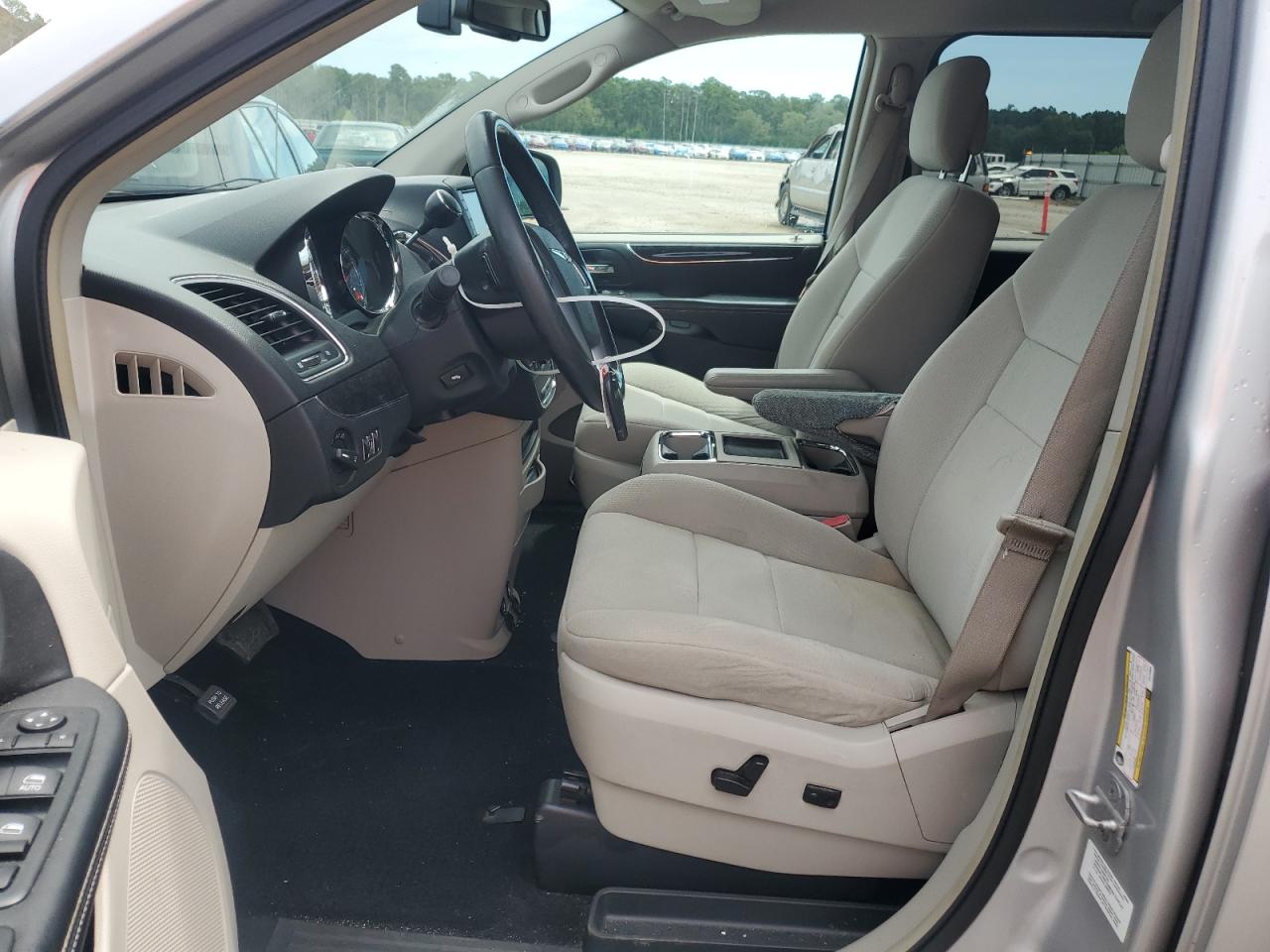 2012 Chrysler Town & Country Touring VIN: 2C4RC1BG1CR123895 Lot: 70408355