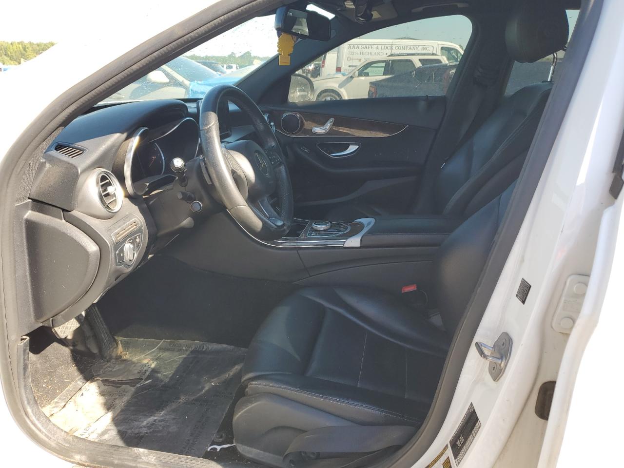 2018 Mercedes-Benz C 300 VIN: 55SWF4JB8JU237868 Lot: 71032315