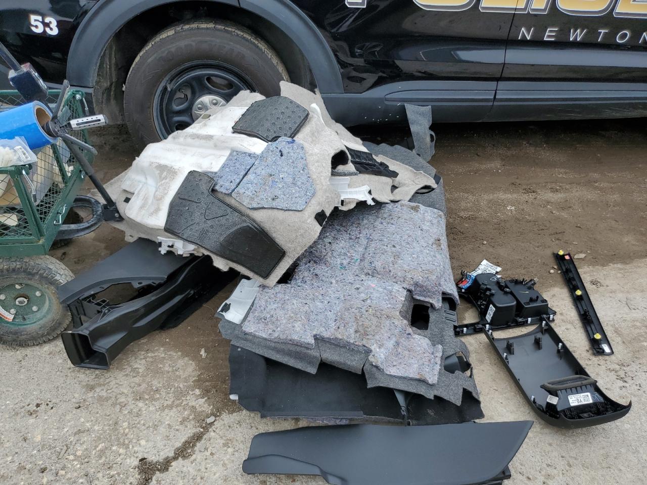 2018 Honda Cr-V Lx VIN: 2HKRW6H36JH225387 Lot: 64638645