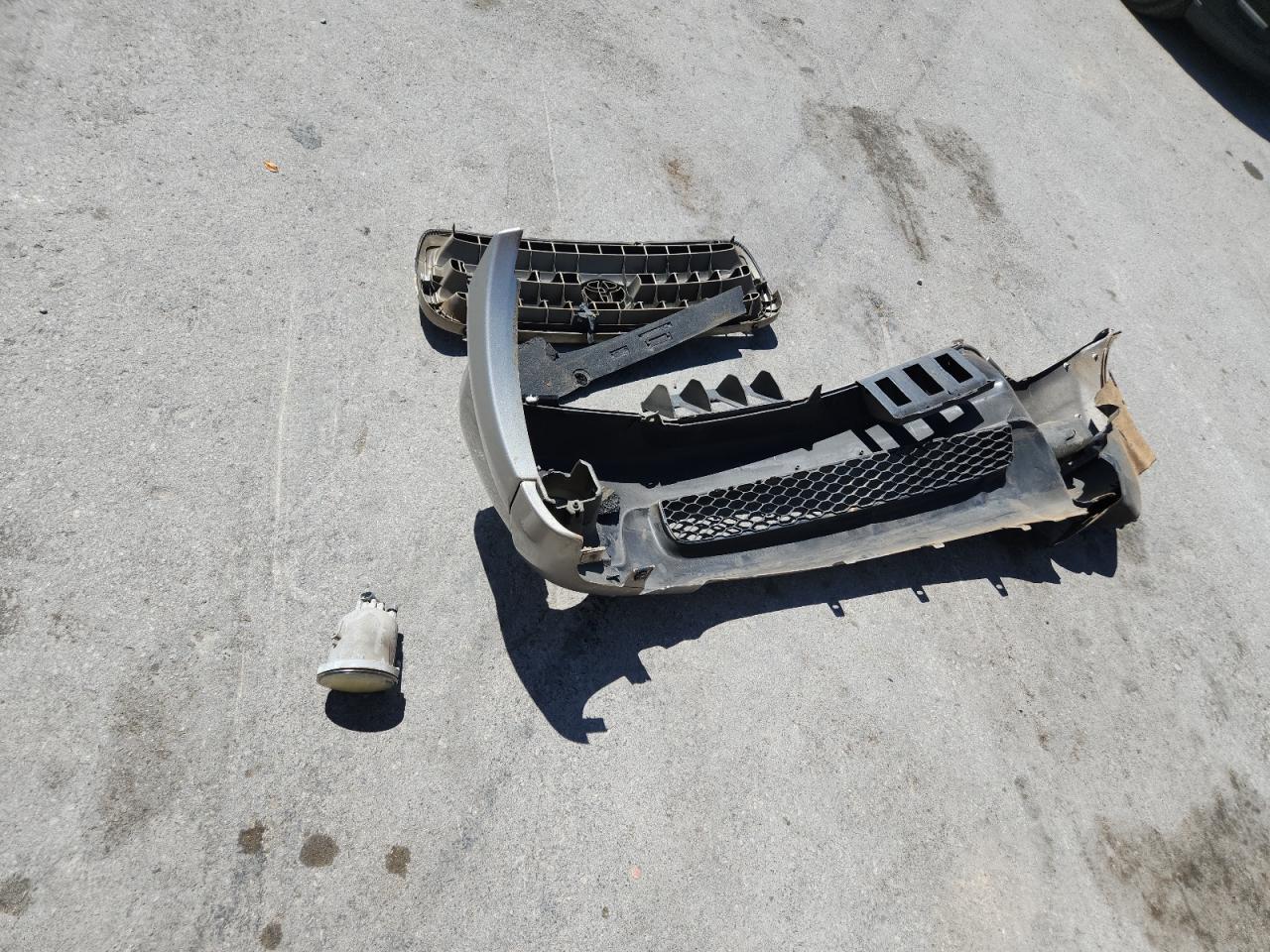 2003 Toyota Sequoia Sr5 VIN: 5TDZT34AX3S146815 Lot: 70168895