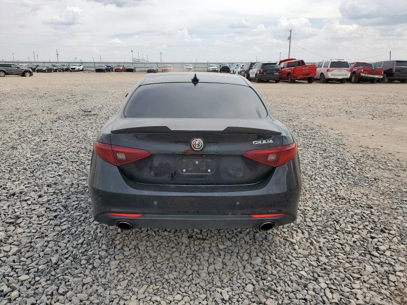  ALFA ROMEO GIULIA 2018 Black