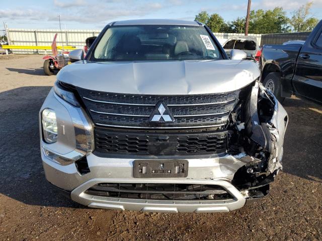  MITSUBISHI OUTLANDER 2024 Серебристый