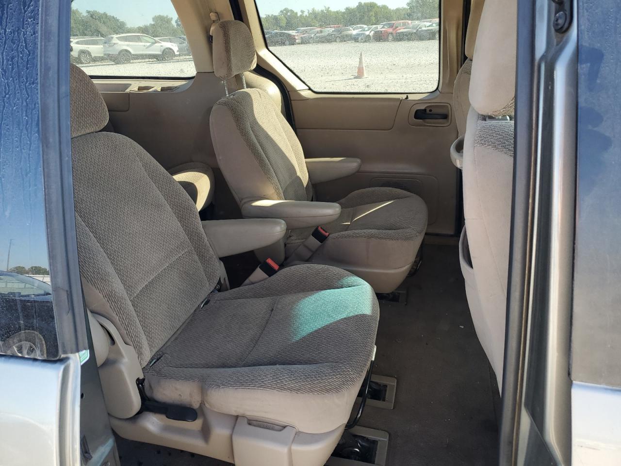 2002 Ford Windstar Se VIN: 2FMZA52412BB37933 Lot: 70320895