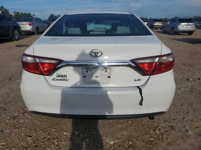  TOYOTA CAMRY 2017 Biały