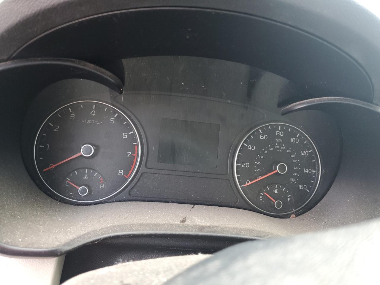 2017 Kia Optima Lx VIN: 5XXGT4L33HG151556 Lot: 69686635