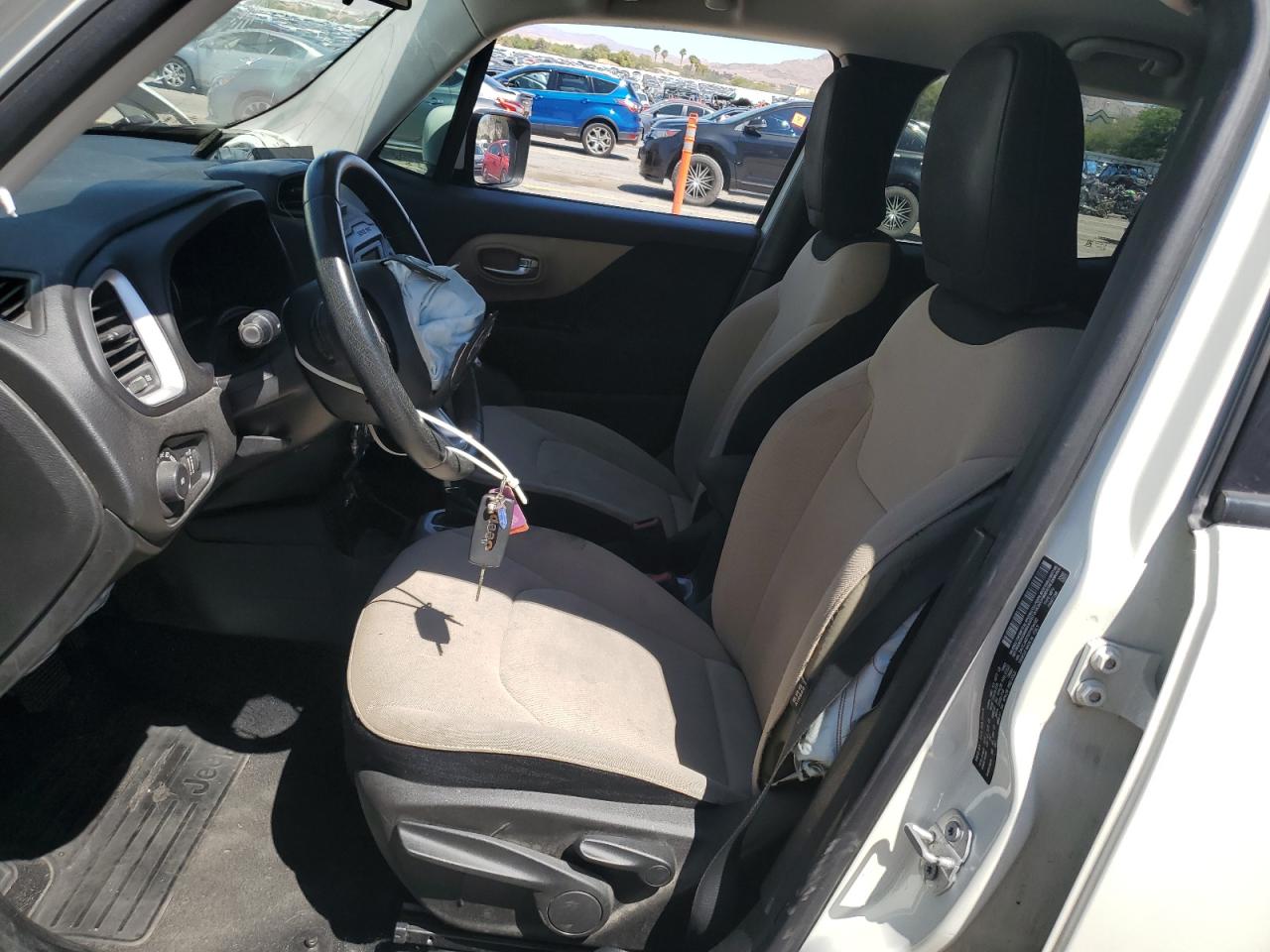 2015 Jeep Renegade Latitude VIN: ZACCJABT6FPB34392 Lot: 68340495