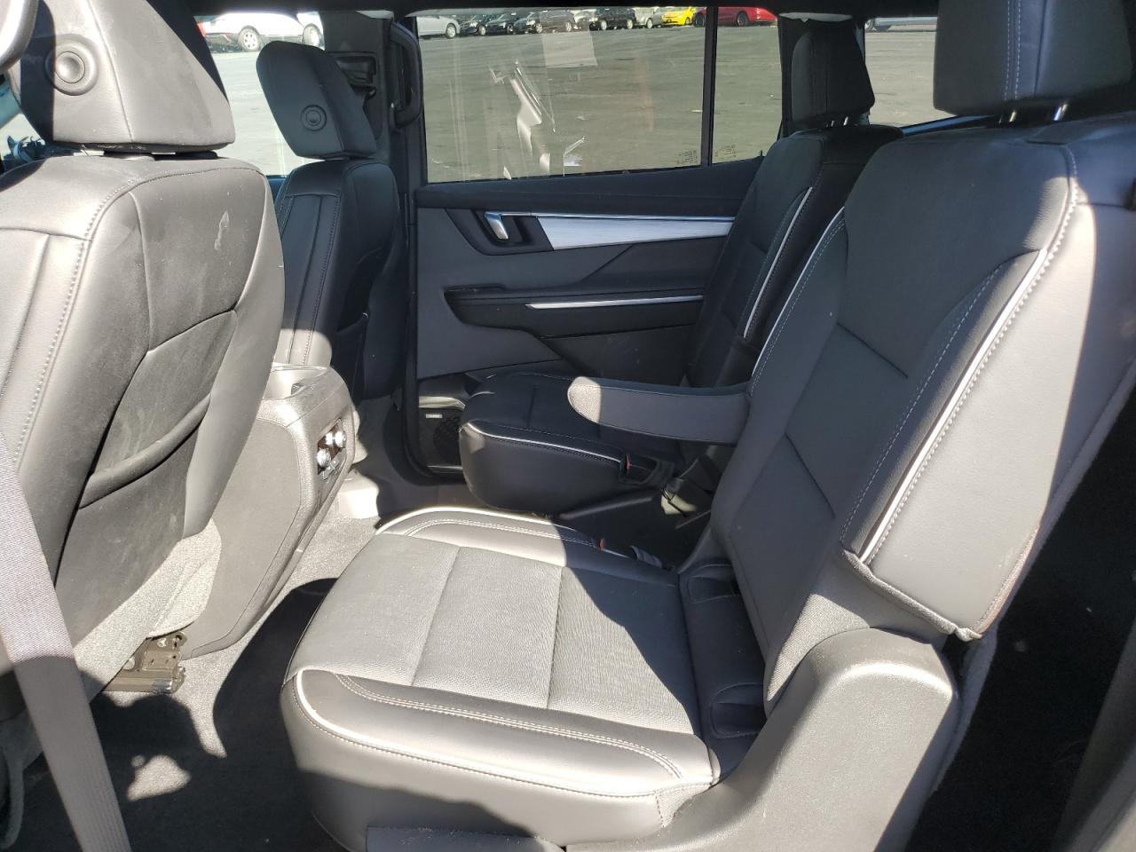 2025 Buick Enclave Preferred VIN: 5GAERARS0SJ142725 Lot: 68117215