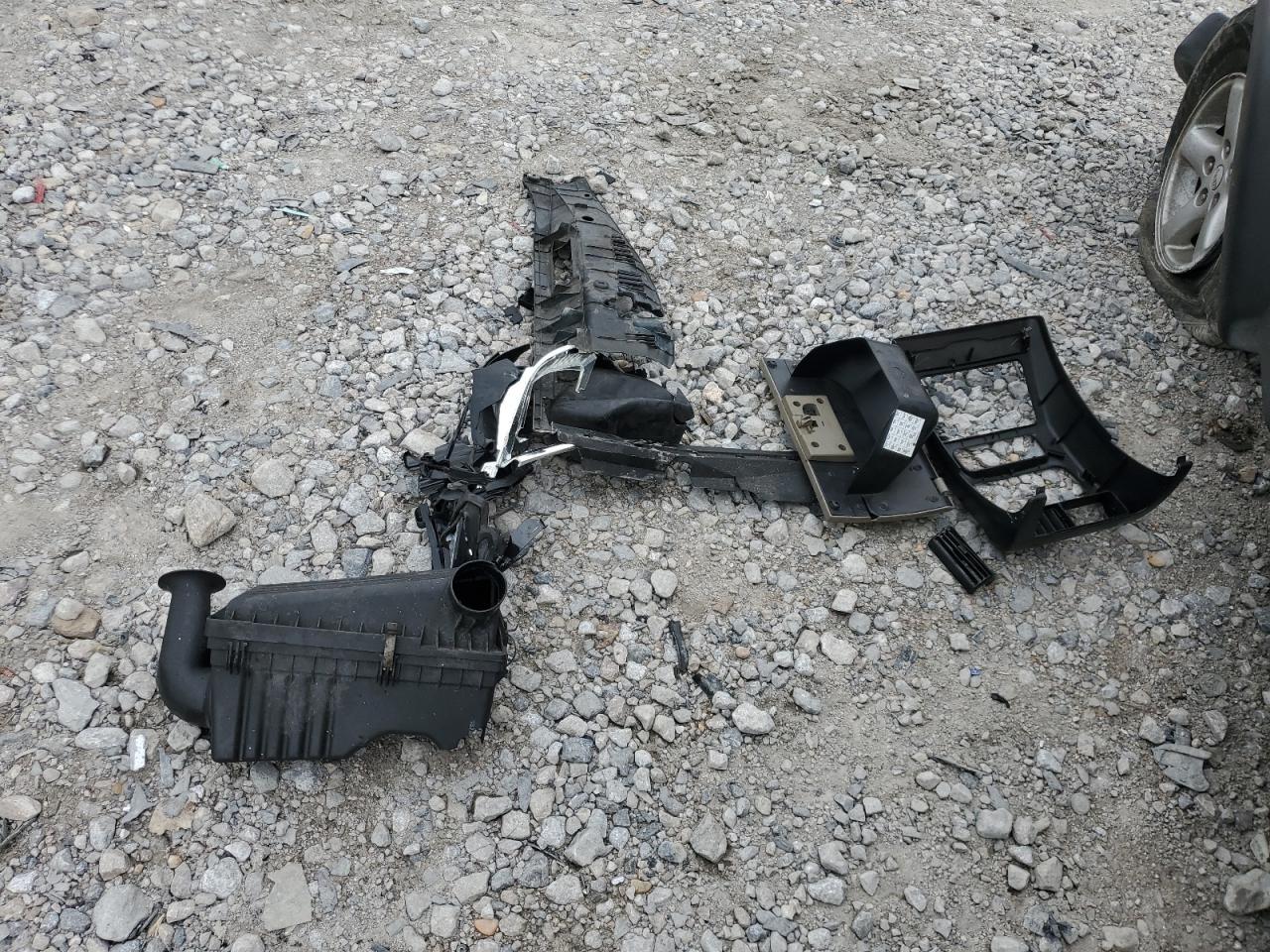 2004 Jeep Wrangler X VIN: 1J4FA39S84P744112 Lot: 67198435