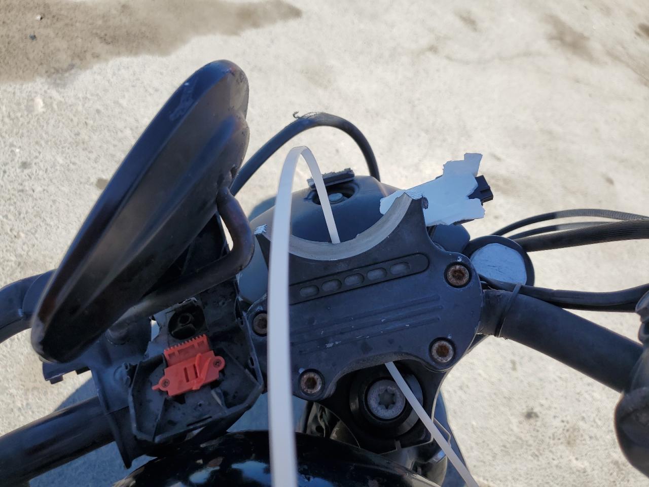 2017 Harley-Davidson Xl883 Iron 883 VIN: 1HD4LE238HC445642 Lot: 69319575