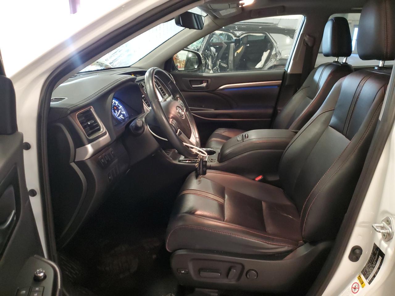 2019 Toyota Highlander Se VIN: 5TDJZRFH8KS620025 Lot: 69868835