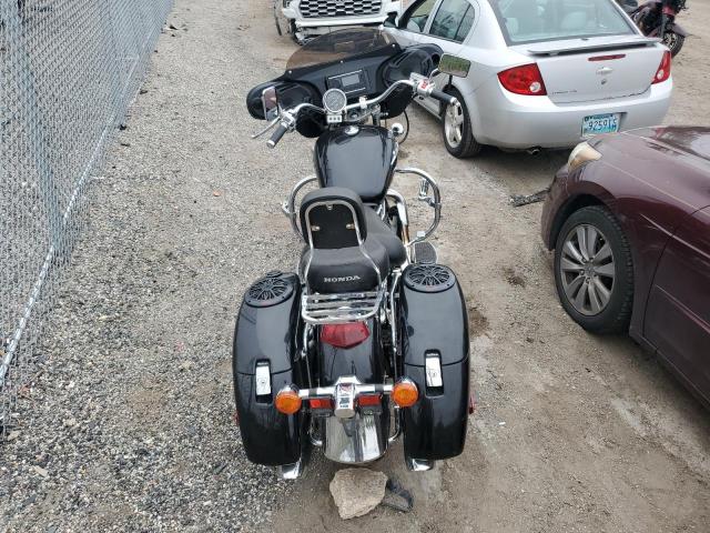 2000 HONDA VT1100 T  