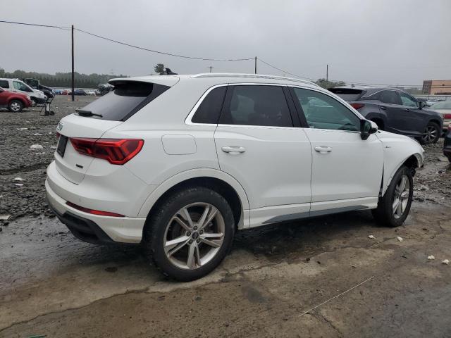  AUDI Q3 2023 Biały