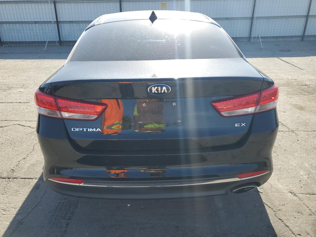 2018 Kia Optima Ex VIN: 5XXGU4L34JG181748 Lot: 69583735