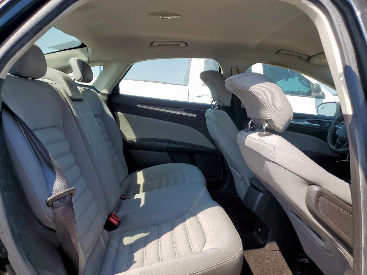 2014 Ford Fusion S VIN: 3FA6P0G77ER201268 Lot: 68050575