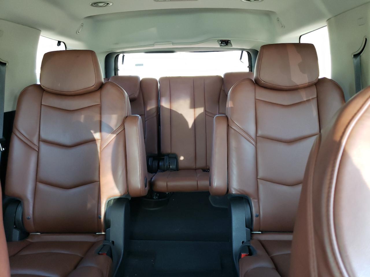 2019 Cadillac Escalade Luxury VIN: 1GYS4BKJ6KR139010 Lot: 70729435