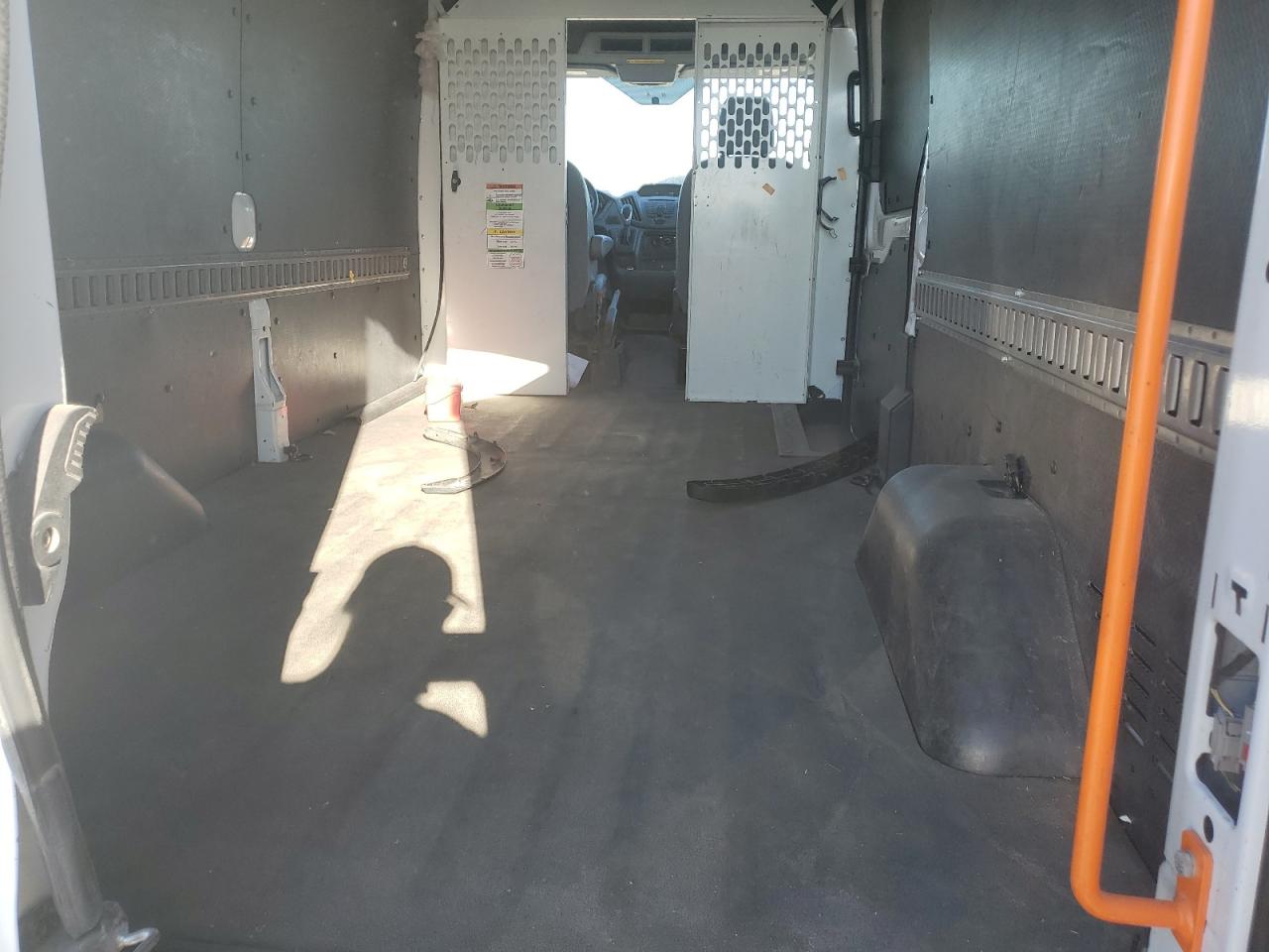 2019 Ford Transit T-150 VIN: 1FTYE2CM8KKB09554 Lot: 70433365