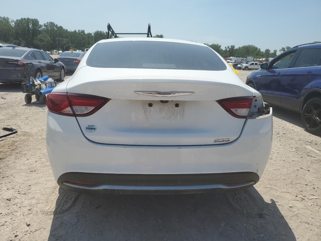 2015 Chrysler 200 Limited VIN: 1C3CCCAB6FN654023 Lot: 67631275