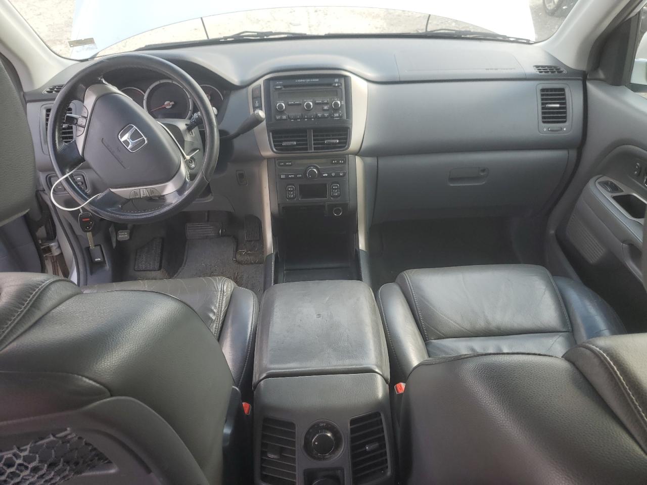 2006 Honda Pilot Ex VIN: 5FNYF18516B013891 Lot: 68643995