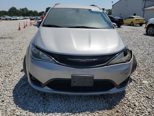  CHRYSLER PACIFICA 2018 Srebrny