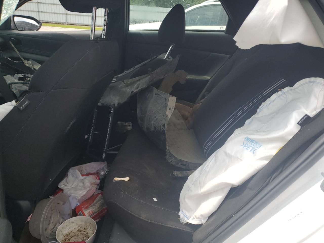 2025 Hyundai Elantra Sel Sport - image 10