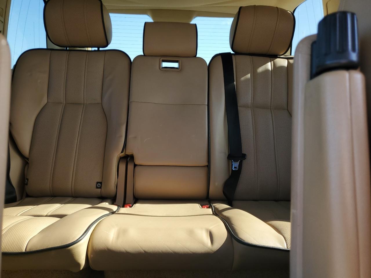 2010 Land Rover Range Rover Hse Luxury VIN: SALMF1D41AA308043 Lot: 70398845