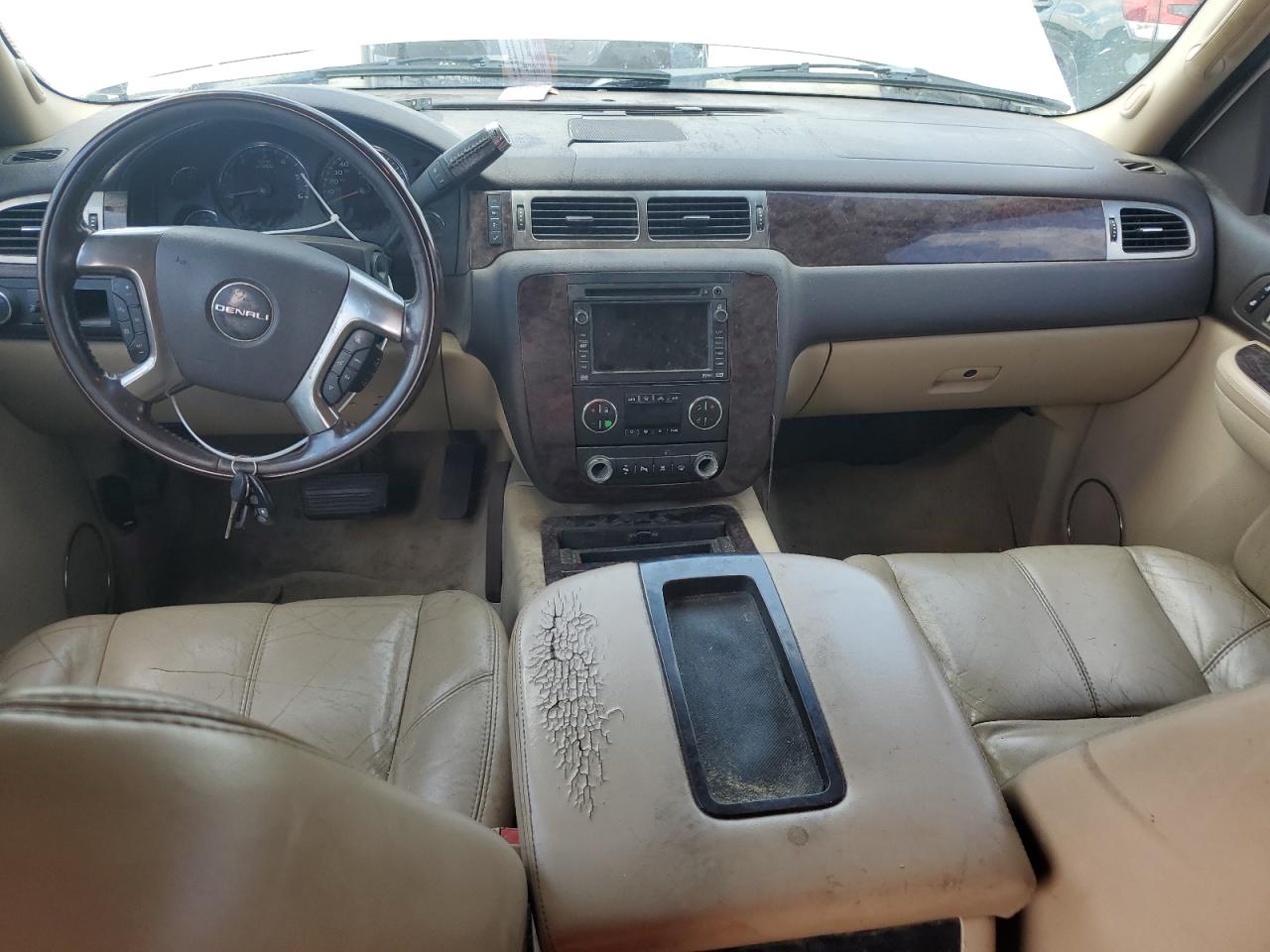 2007 GMC Yukon Denali VIN: 1GKFK63887J198926 Lot: 67779105