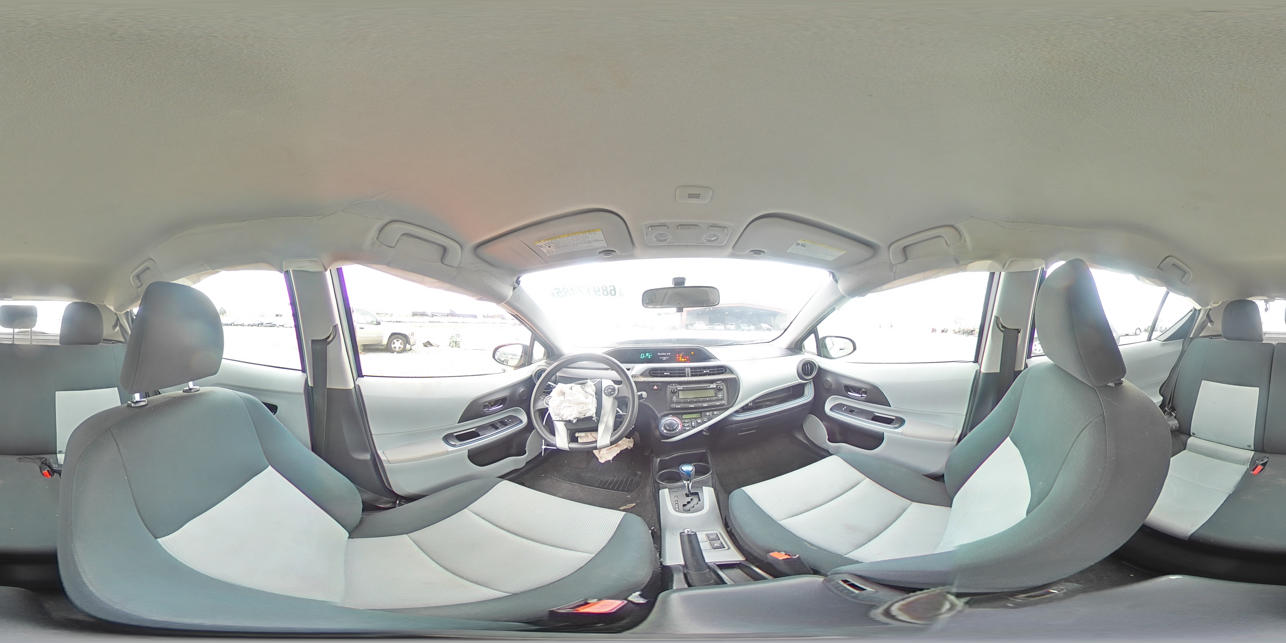 2012 Toyota Prius C VIN: JTDKDTB31C1015899 Lot: 68917485