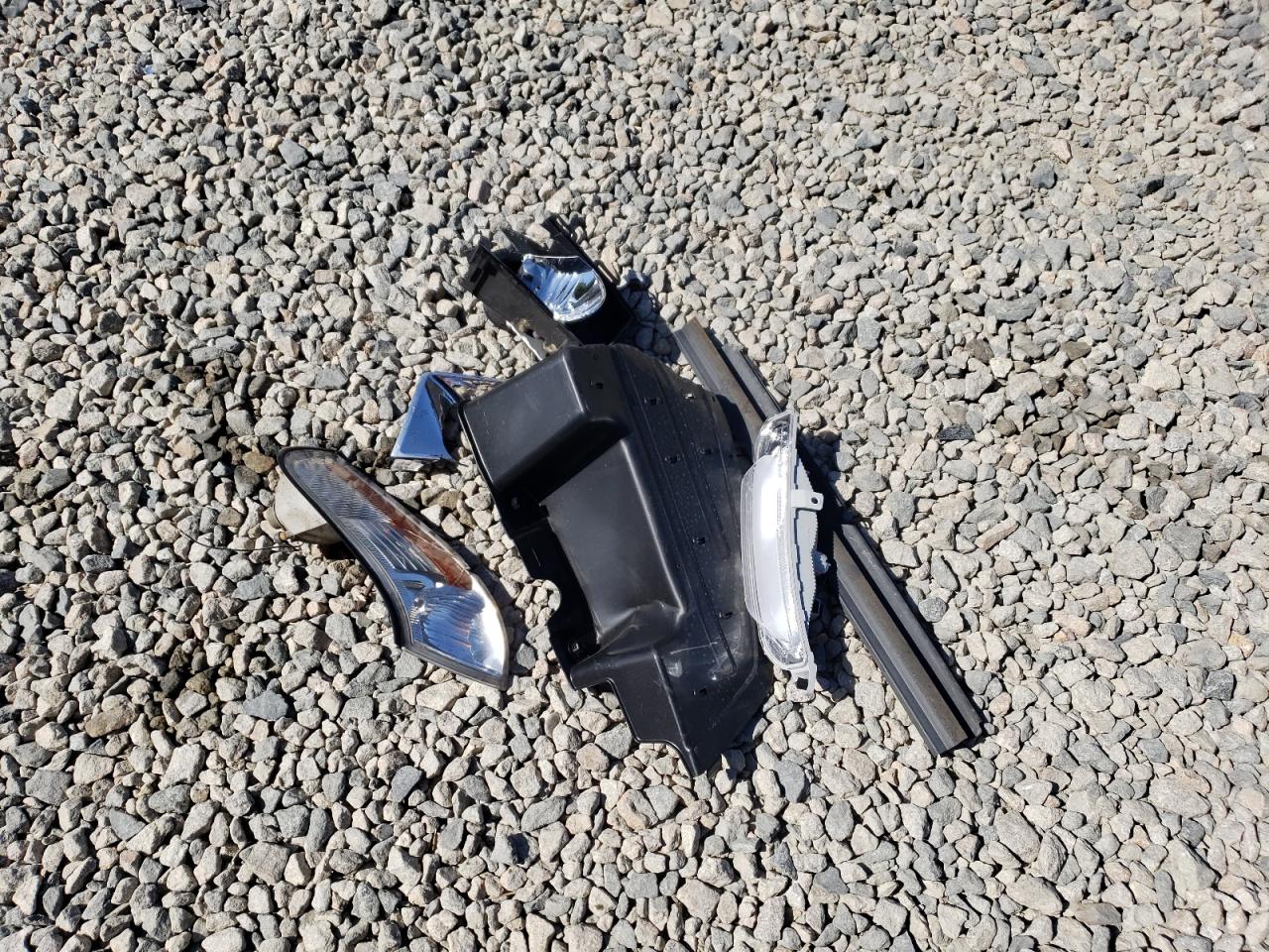 2004 Mercury Grand Marquis Gs VIN: 2MEFM74W14X683287 Lot: 70675825