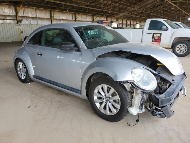  VOLKSWAGEN BEETLE 2016 Серебристый