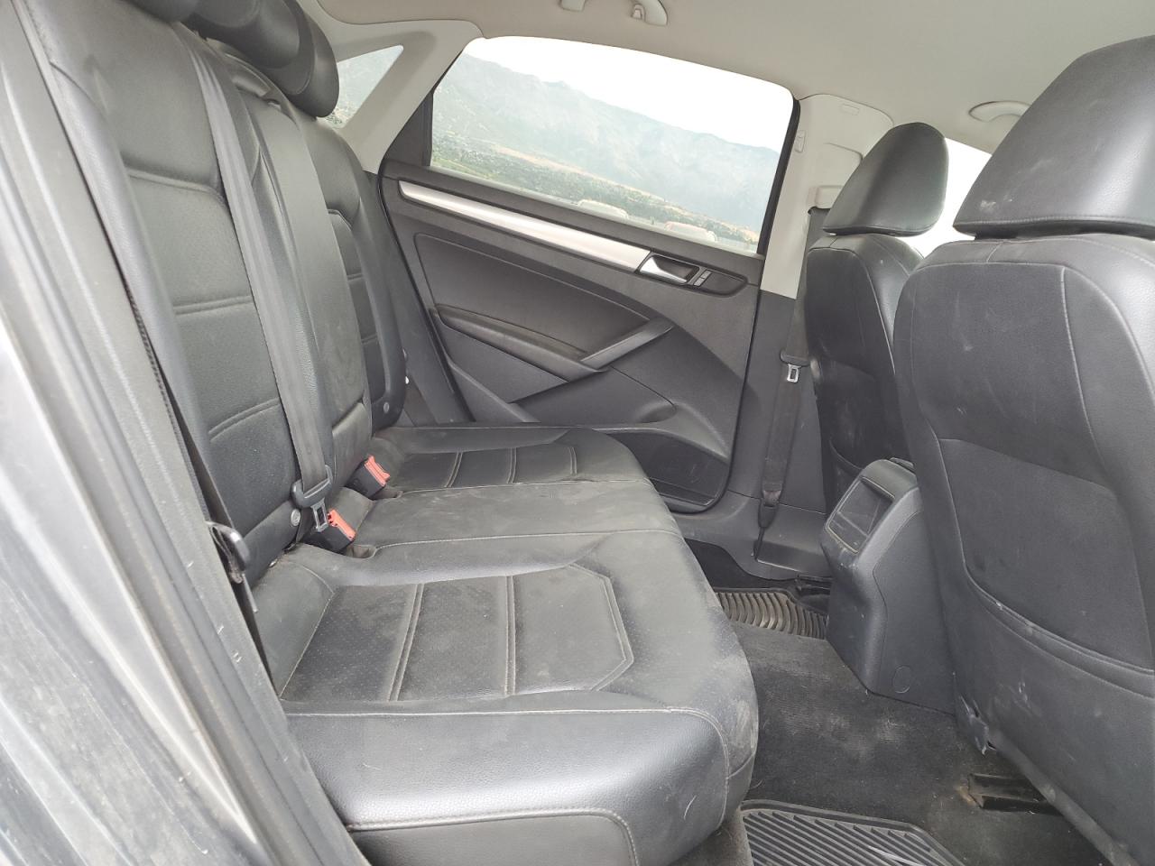 2015 Volkswagen Passat S VIN: 1VWAT7A34FC095275 Lot: 69772075