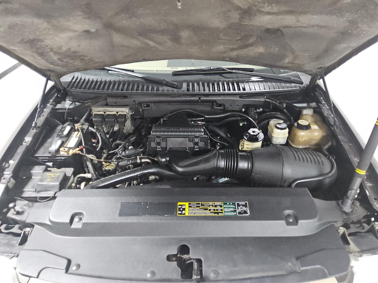 2005 Ford Expedition Eddie Bauer VIN: 1FMPU17535LA12283 Lot: 94840135