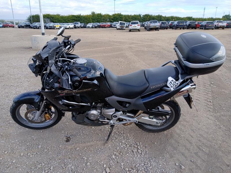 2005 HONDA XL 1000 VA-5  for sale at Copart PETERLEE