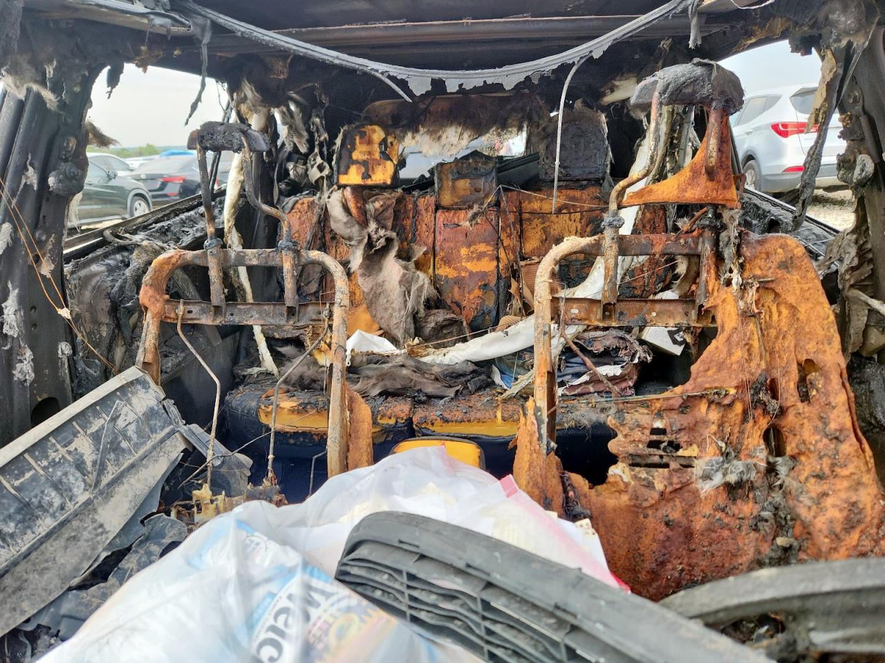 2018 Toyota Rav4 Adventure VIN: 2T3RFREV2JW833746 Lot: 68643095