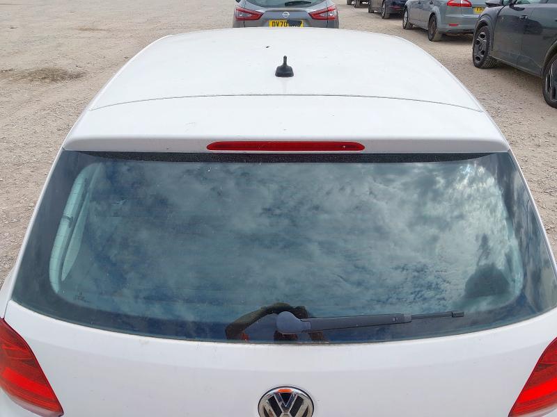 2015 VOLKSWAGEN POLO SE
