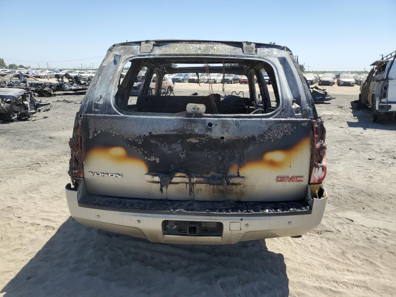 2007 GMC Yukon VIN: 1GKFC13J27R199879 Lot: 68910815