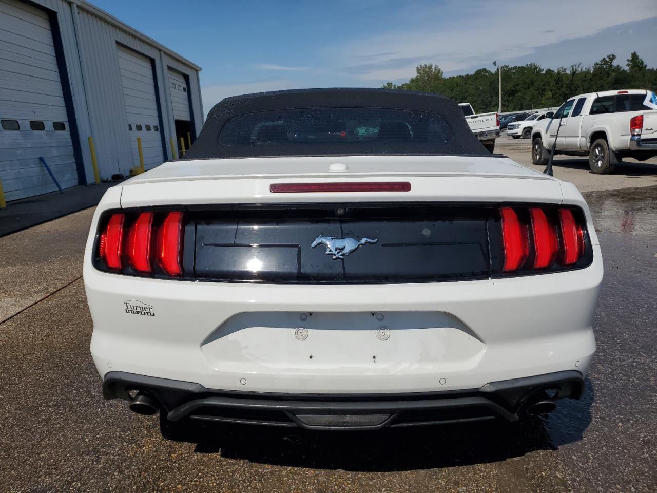 2020 Ford Mustang VIN: 1FATP8UH5L5112099 Lot: 70327105