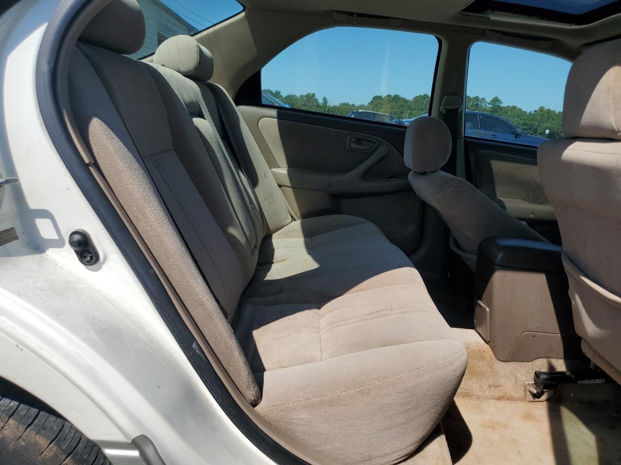 1999 Toyota Camry Le VIN: JT2BG28K1X0353937 Lot: 69913365