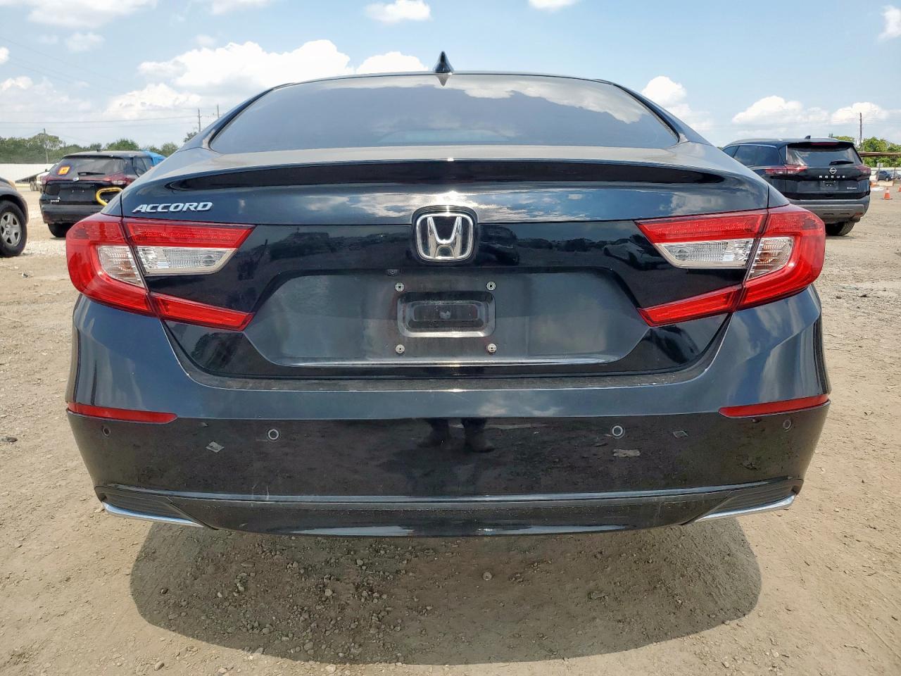 2022 Honda Accord Exl VIN: 1HGCV1F57NA014620 Lot: 70301315