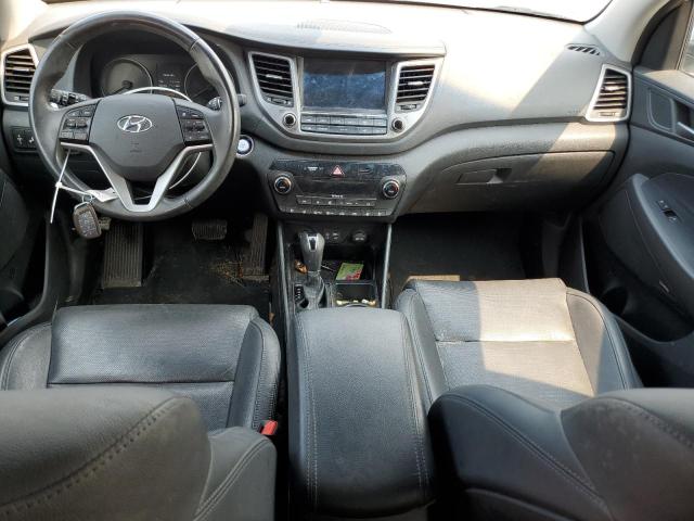  HYUNDAI TUCSON 2017 Srebrny