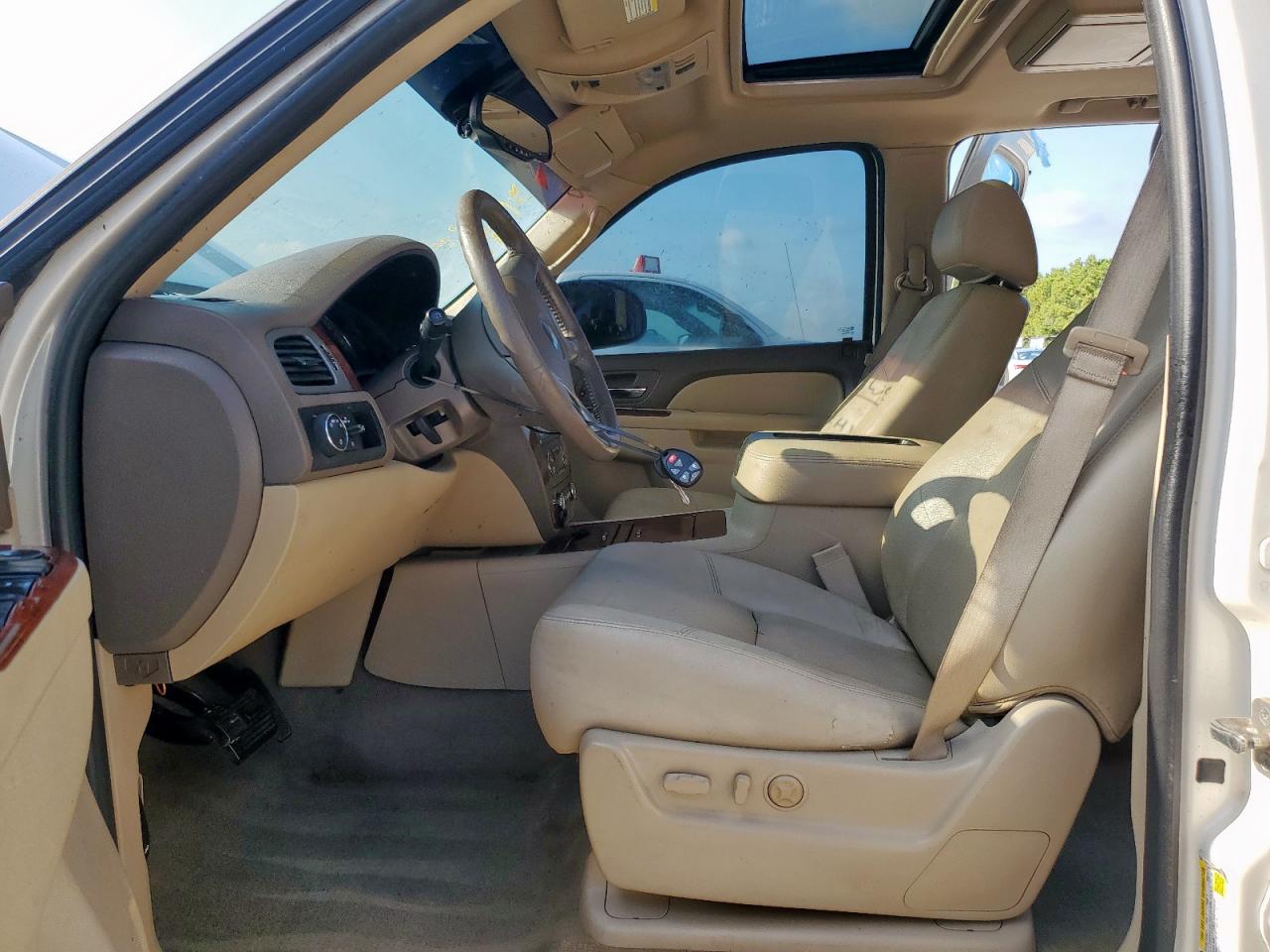 2013 Chevrolet Tahoe C1500 Ltz VIN: 1GNSCCE03DR250948 Lot: 67090695