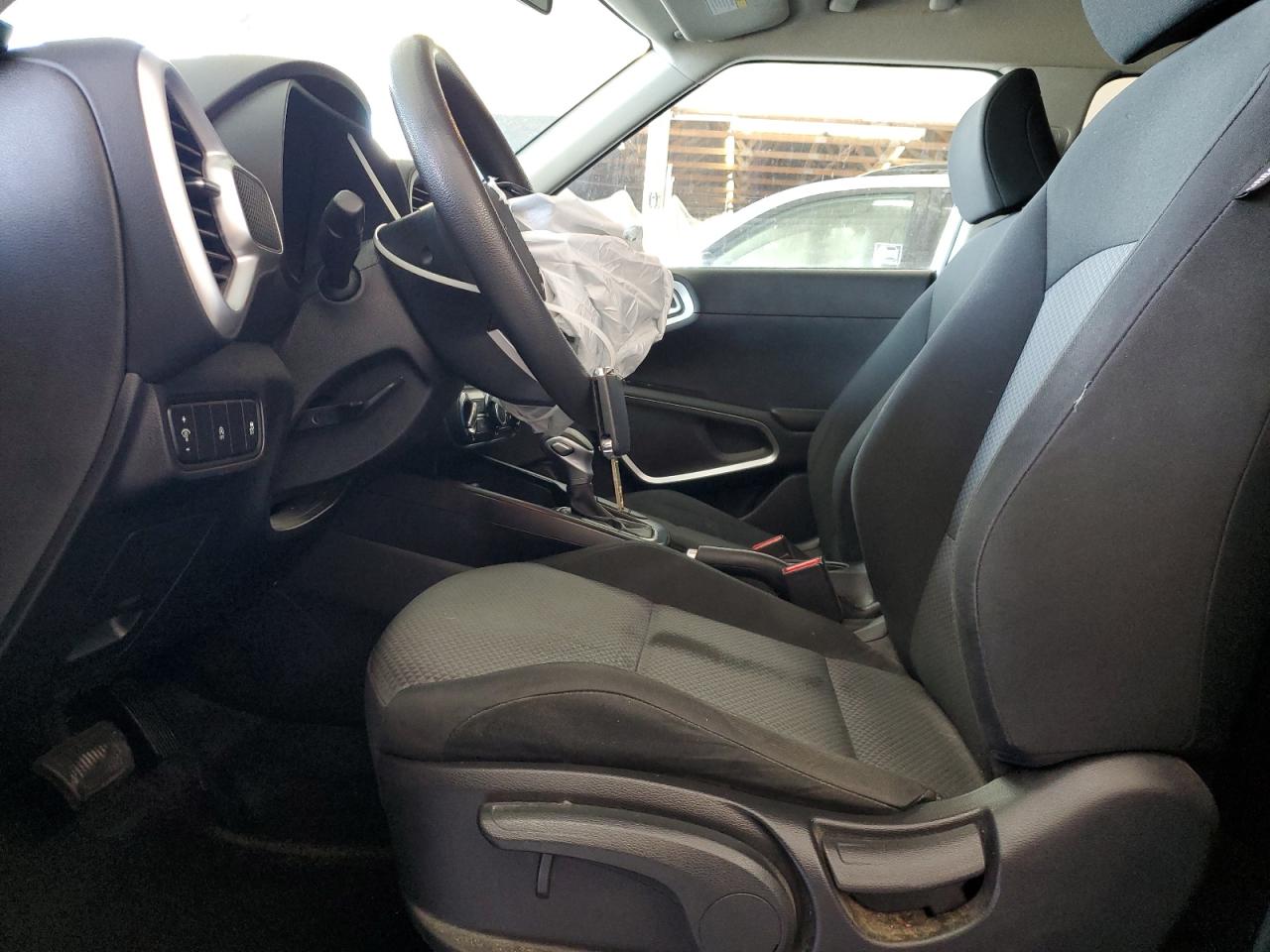 2020 Kia Soul Lx VIN: KNDJ23AU7L7716777 Lot: 67976785