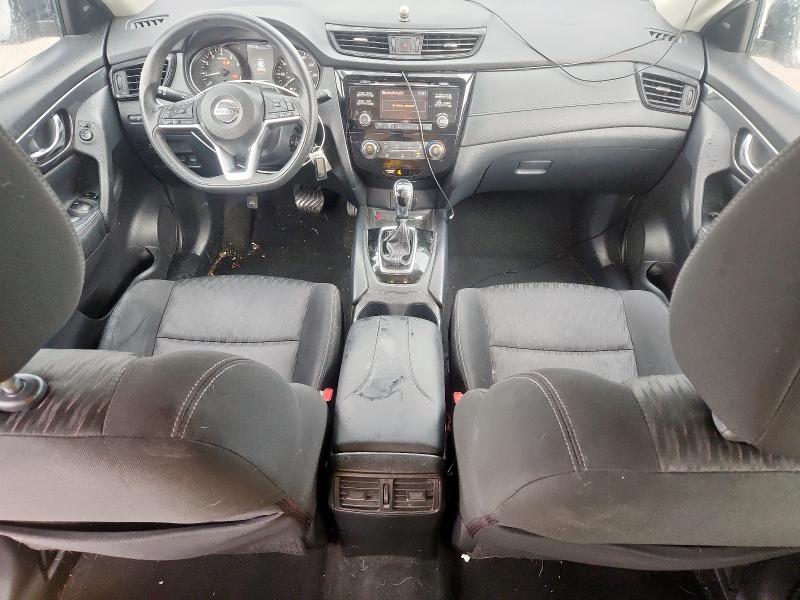  NISSAN ROGUE 2017 Srebrny