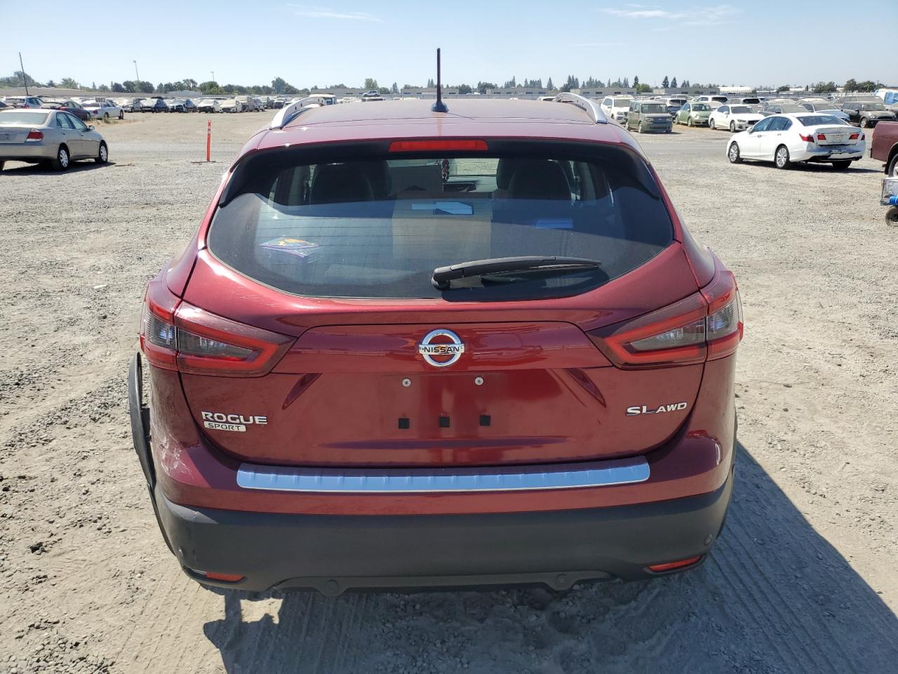 2022 Nissan Rogue Sport Sl VIN: JN1BJ1CW2NW497832 Lot: 70151675